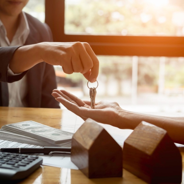 Formato de Contrato de Corretaje para Arriendo y Venta de Inmueble